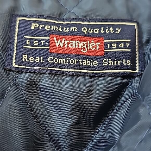 Wrangler Mens Sz Small Brown Plaid Flannel Pockets Quilted Lined Shacket Jacket - Picture 3 of 12